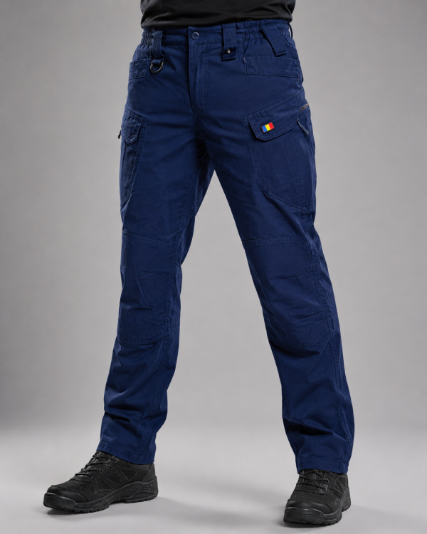 Pantaloni Tactici Police Pro Navy — purtați